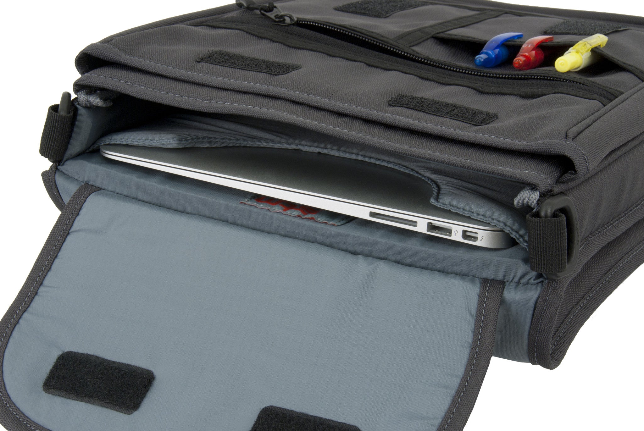 Stm laptop cheap bag 13